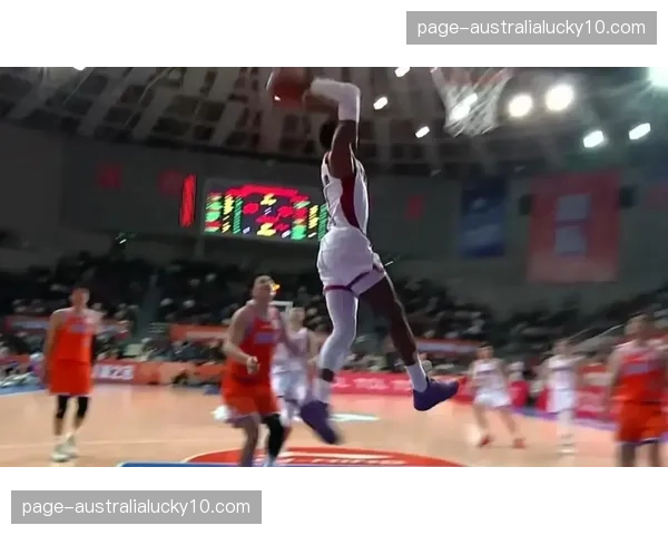 福建皮特森狂砍39分 率队完成19分大逆转