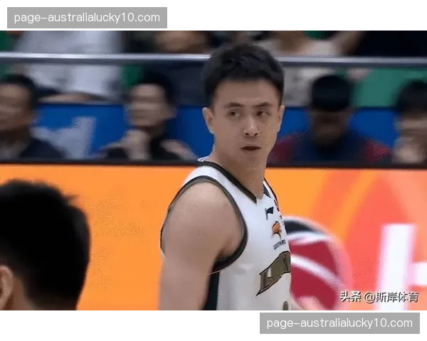 辽宁窒息式防守封锁山东外线，赵继伟7助攻调度防线瓦解对手攻势